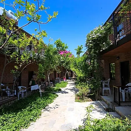 Hotel Leda