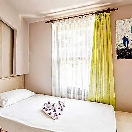 Leda Hotell 2*