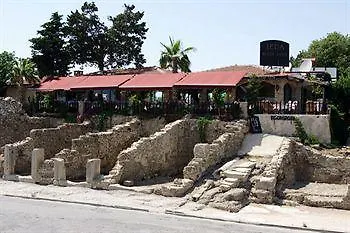 Hotel Leda 2*