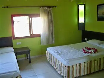 Hotel Leda
