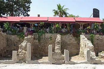Hotel Leda