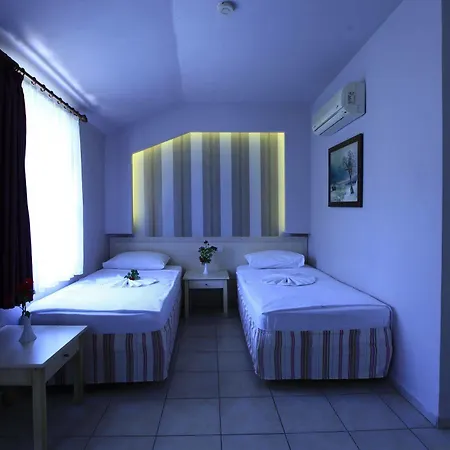 Leda Hotel 3*