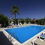 Ξενοδοχείο Leda