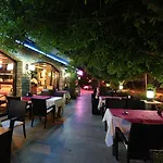Ξενοδοχείο Leda