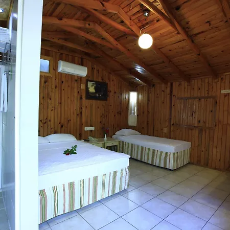 Hotel Leda 2*