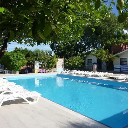 Hotel Leda