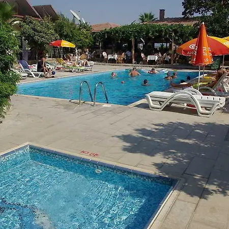 Hotel Leda